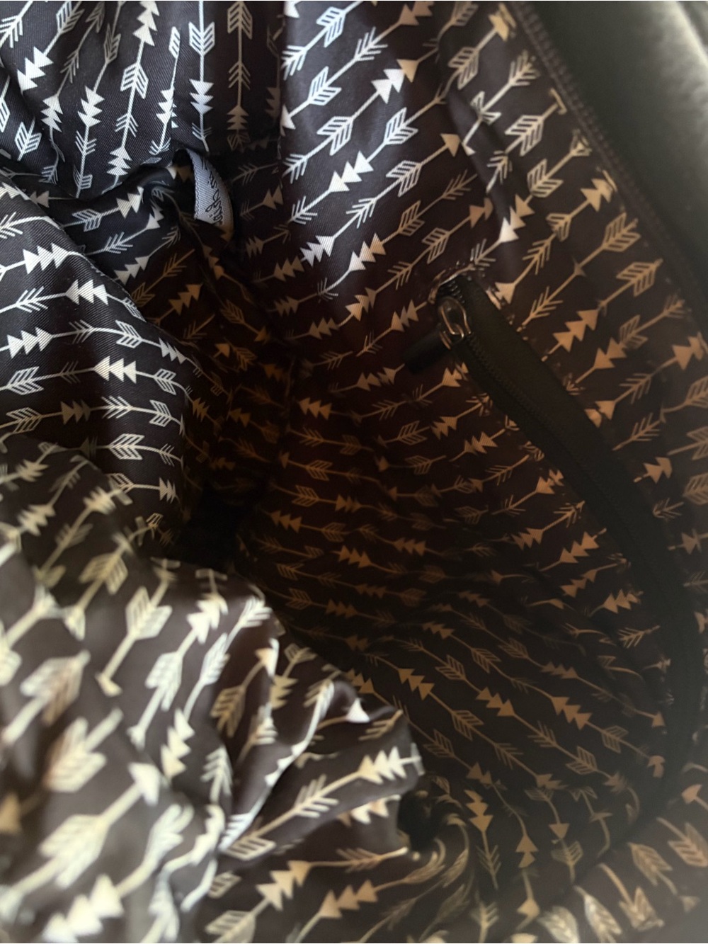 Black Fringe Vegan Leather Shoulder Bag - Women - Picture 3 of 4